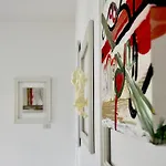 Gallery *